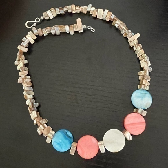 $49 SALE Pastel Trans Flag Chunky Shell Necklace Coastal Ally Resort Handmade - Picture 1 of 7